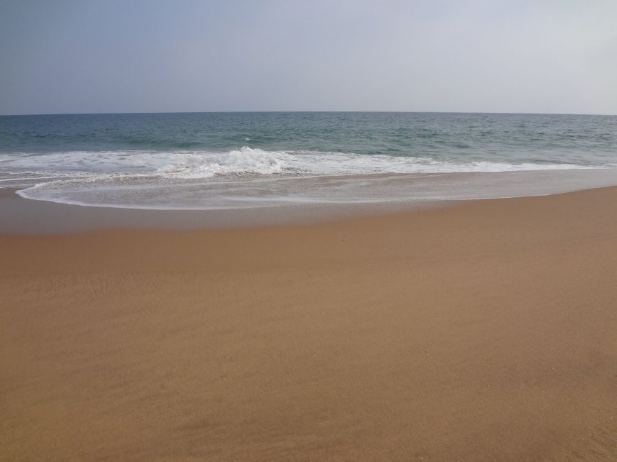 adimalathura beach in thiruvananthapuram