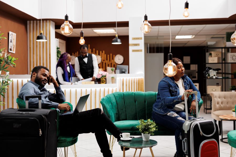 airport lounges in pune