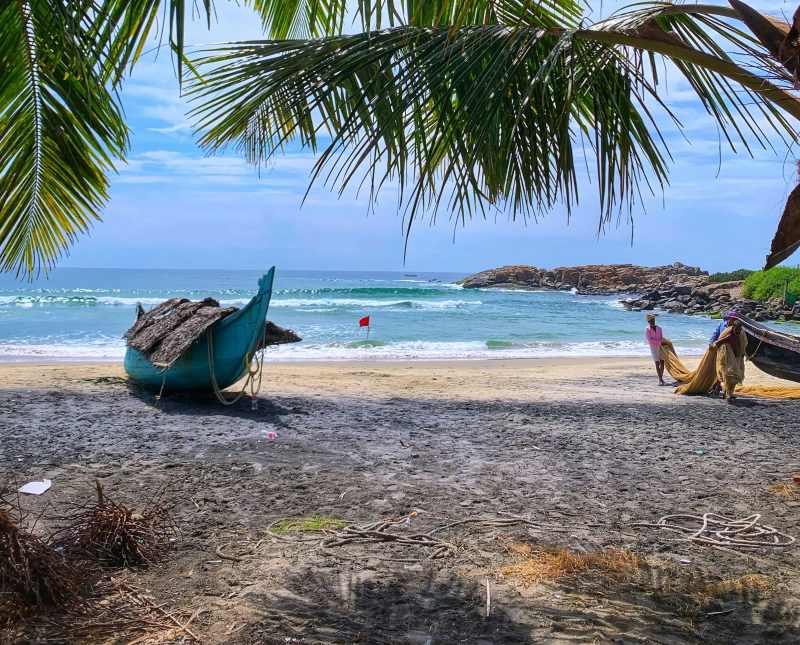 famous beaches to visit in thiruvananthapuram