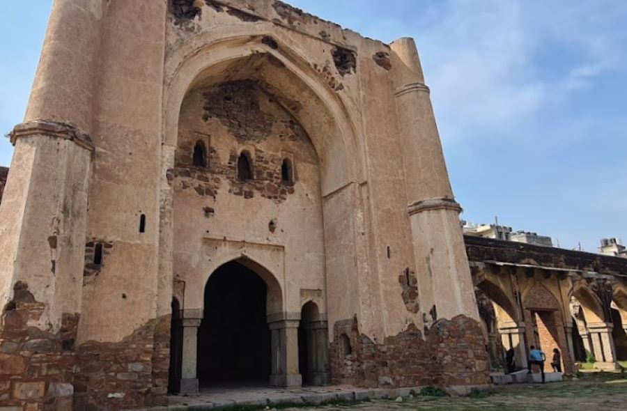 begumpur mosque in delhi