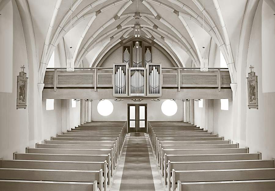 famous churches to visit in goa