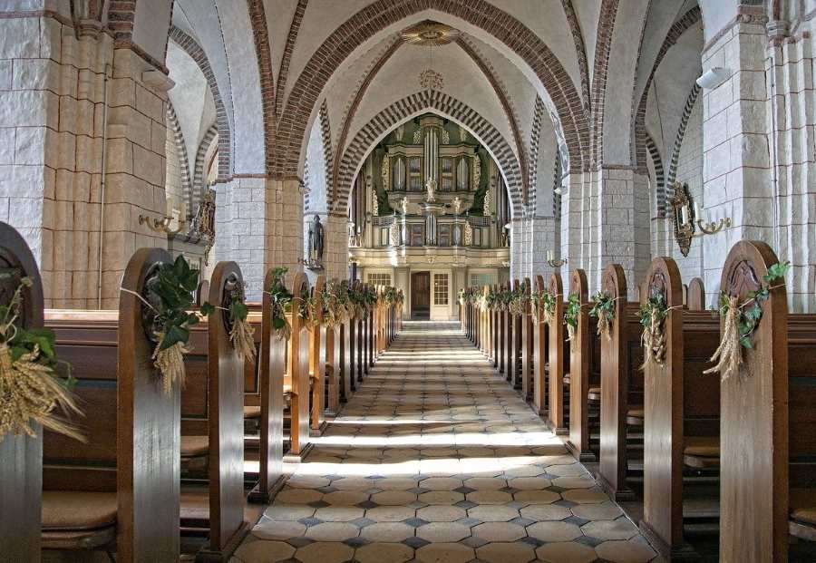 famous churches to visit in kochi