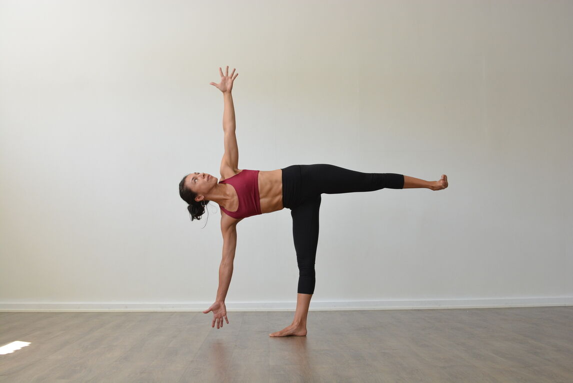 Health Benefits Of Chakrasana: The Key To Strong Body And Calm Mind