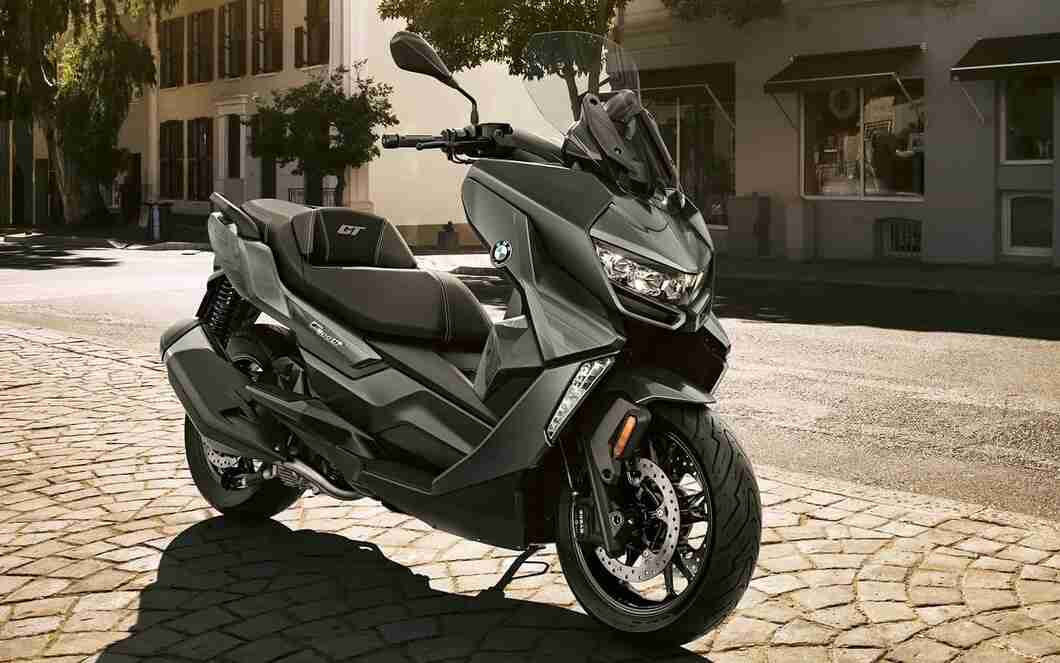 Maxi Scooters in India Key Specifications & Prices