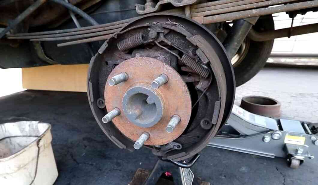 Drum Brake System Mechanism, Construction and How It Works