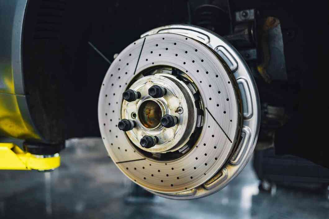 Drum Brake System Mechanism, Construction and How It Works