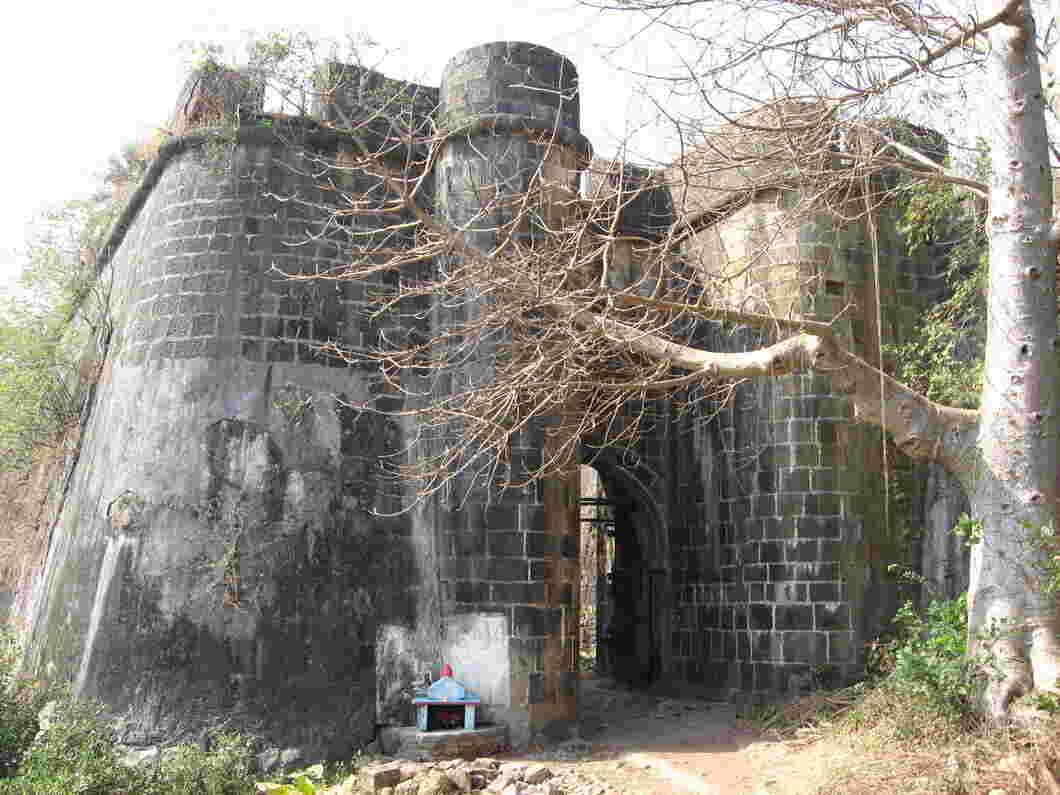 fort bassein