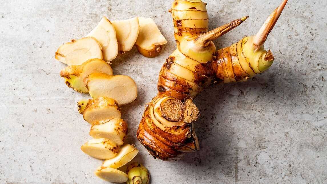 Galangal Root Benefits, Uses, and Side Effects Explained