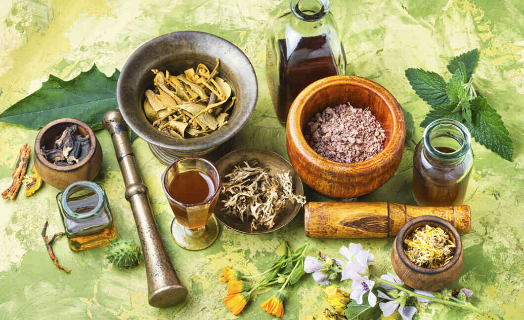 Homeopathy Vs Ayurveda Differences, Benefits & Side Effects