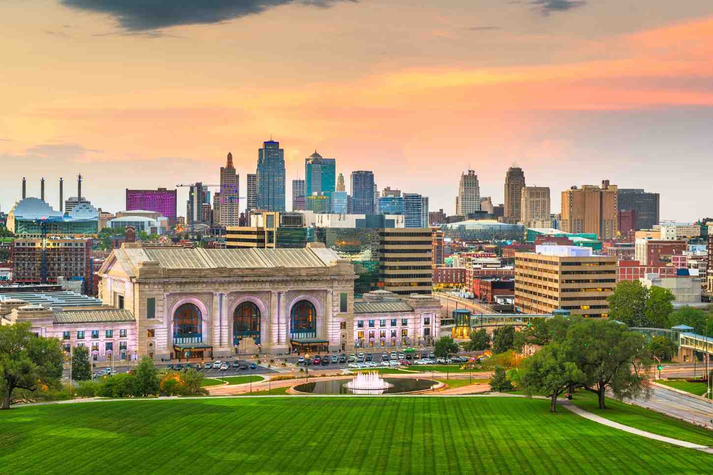 how many cities are there in missouri
