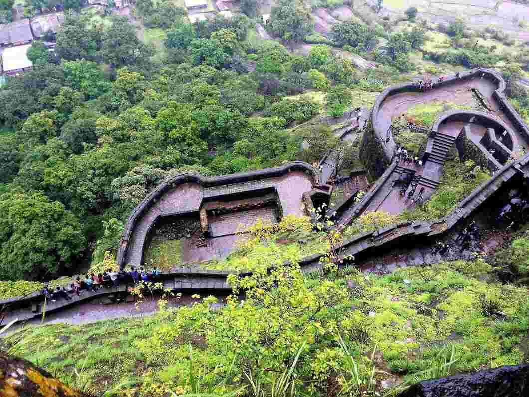 lohagad fort pune