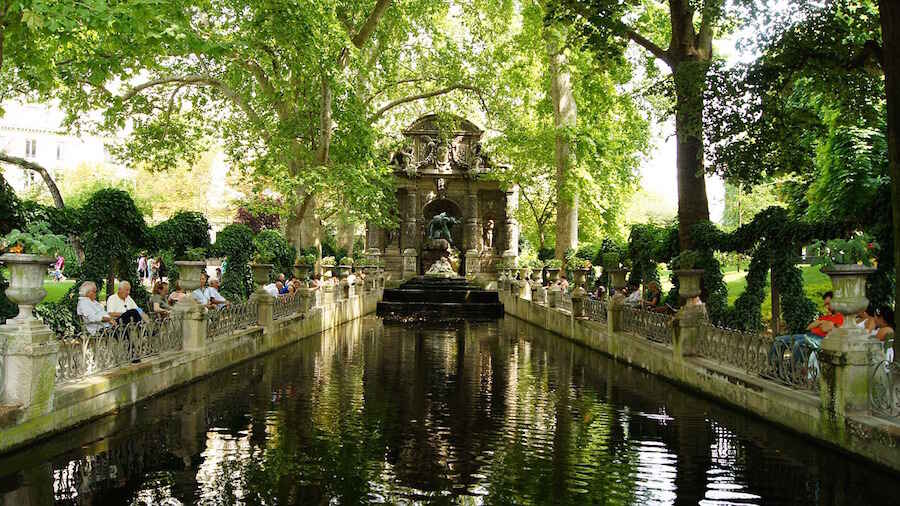 luxembourg gardens rue de medicis