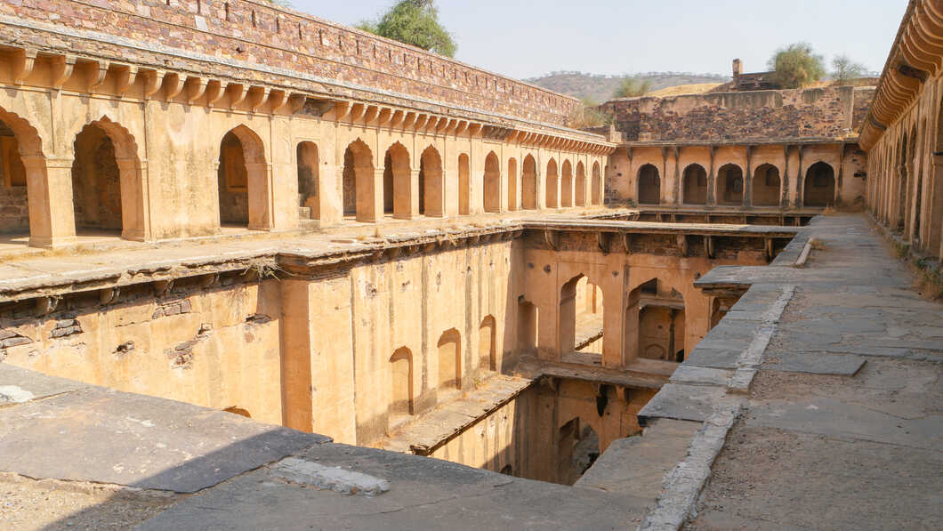 neemrana fort palace