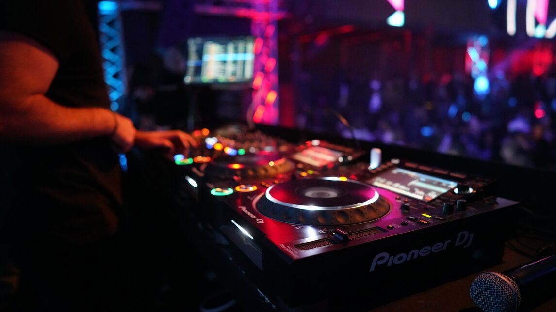 nightclub business