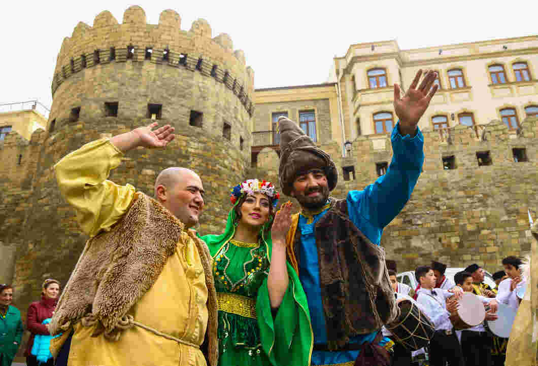 Azerbaijan Tourist: Seasons To Visit & Tips For Travelling