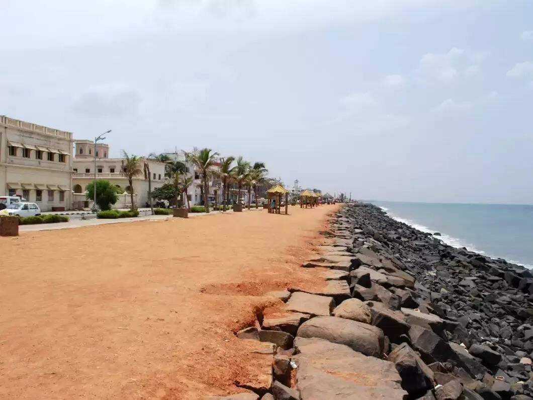 promenade beach 