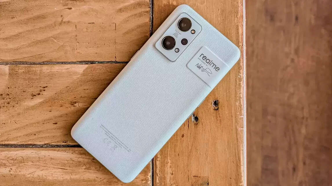 Best Realme 5G Mobile Phones Over 20000 in India: Price & Key ...