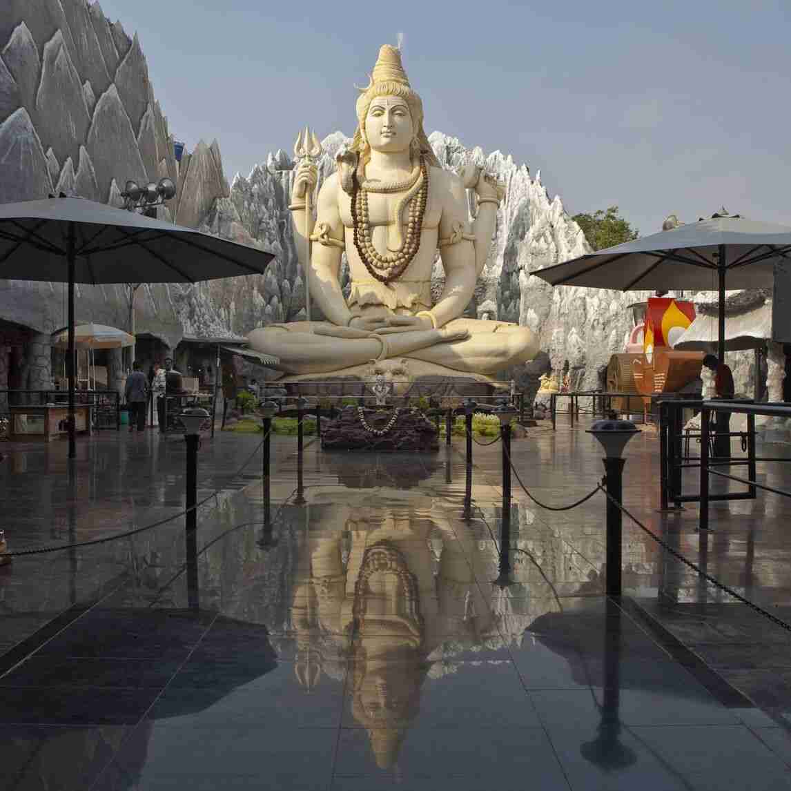 shivoham shiva temple.