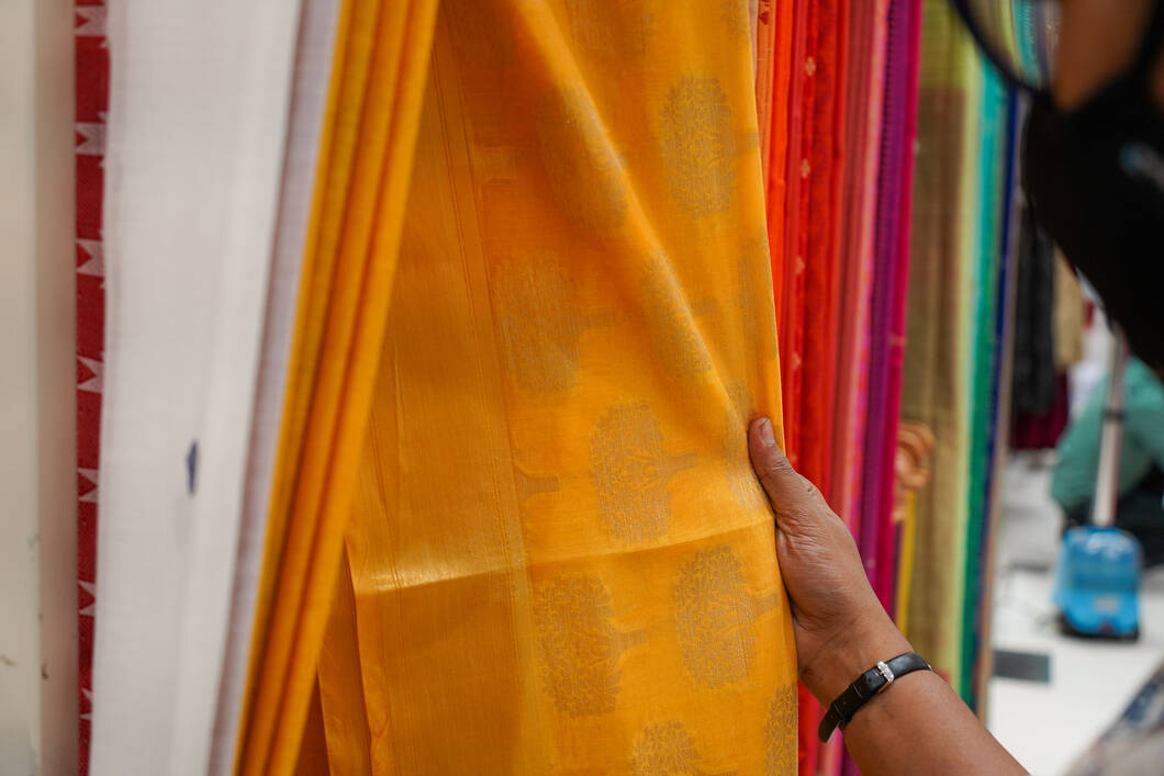silk cloth store