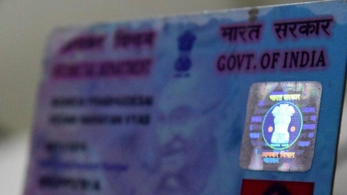 tan card