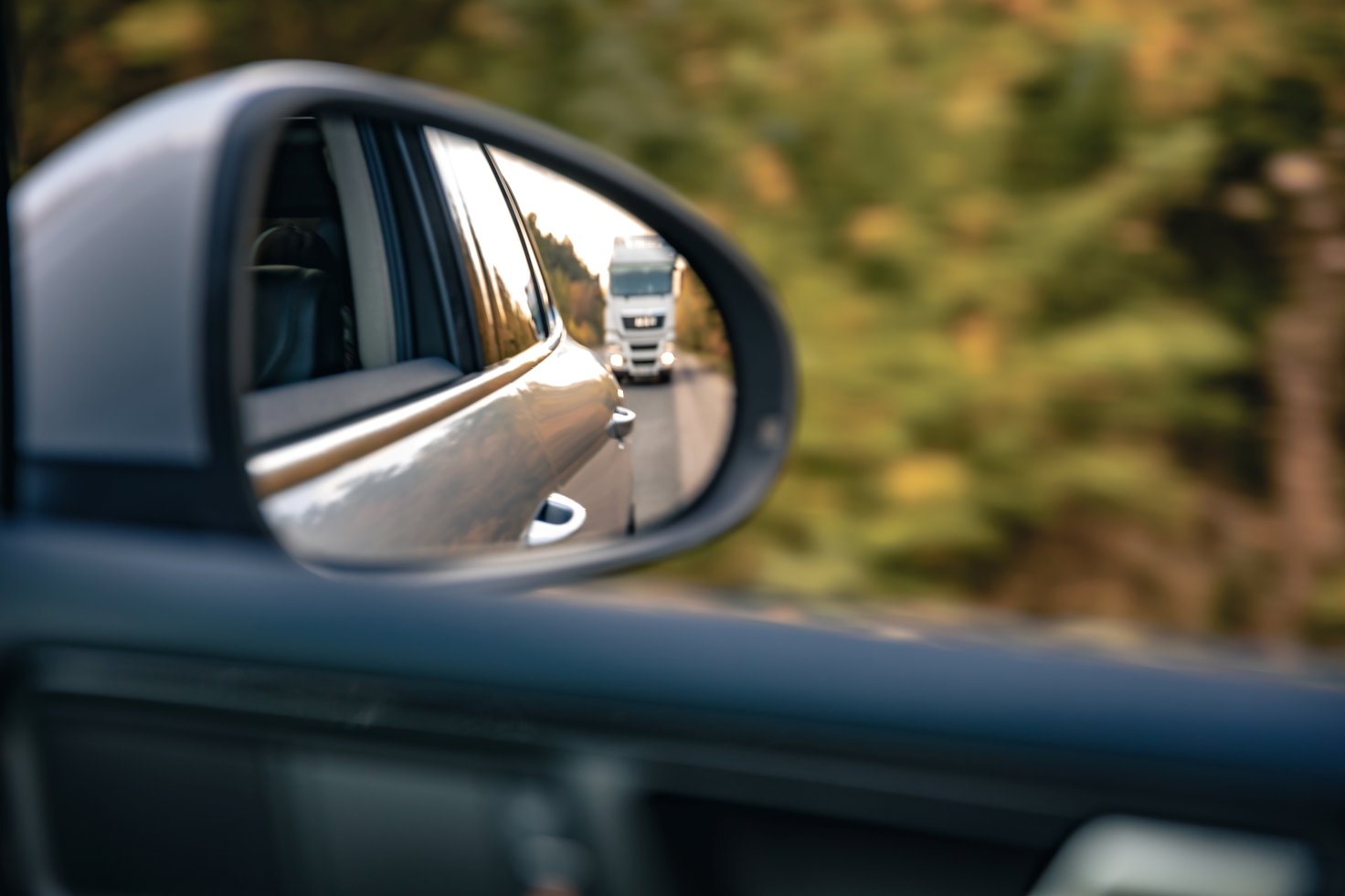 convex mirrors for rear view in cars