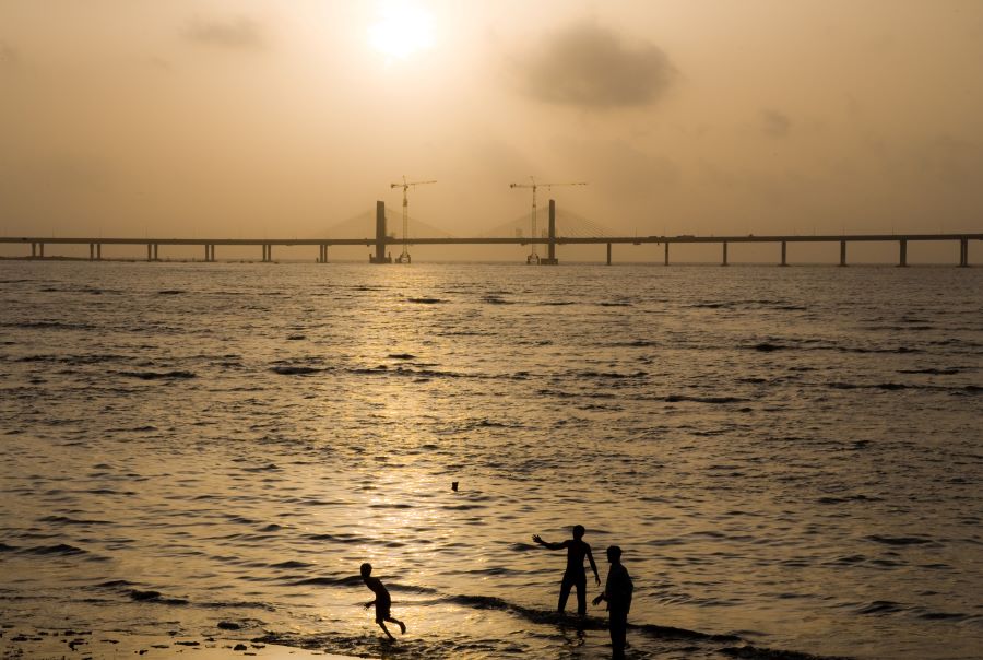 dadar chowpatty beach in mumbai