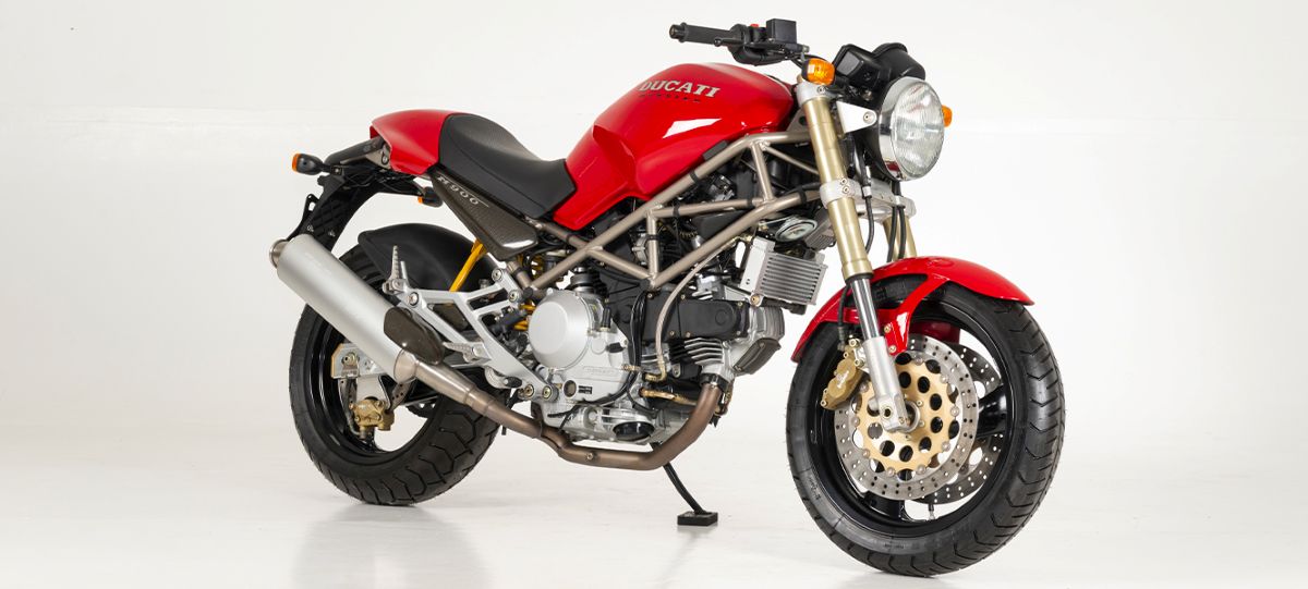 Ducati Monster 900