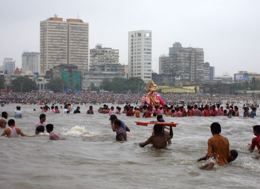 girgaon beach in mumbai
