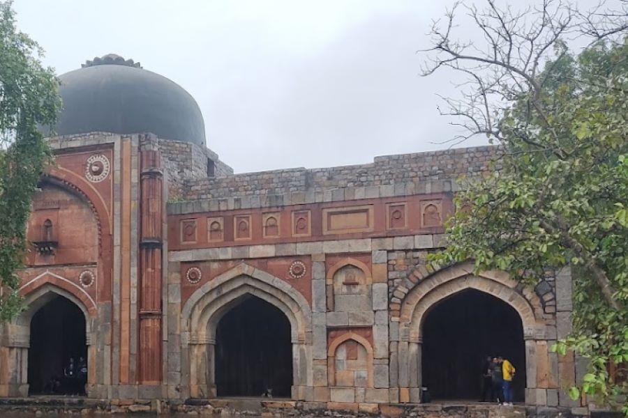 jamali kamali mosque in delhi