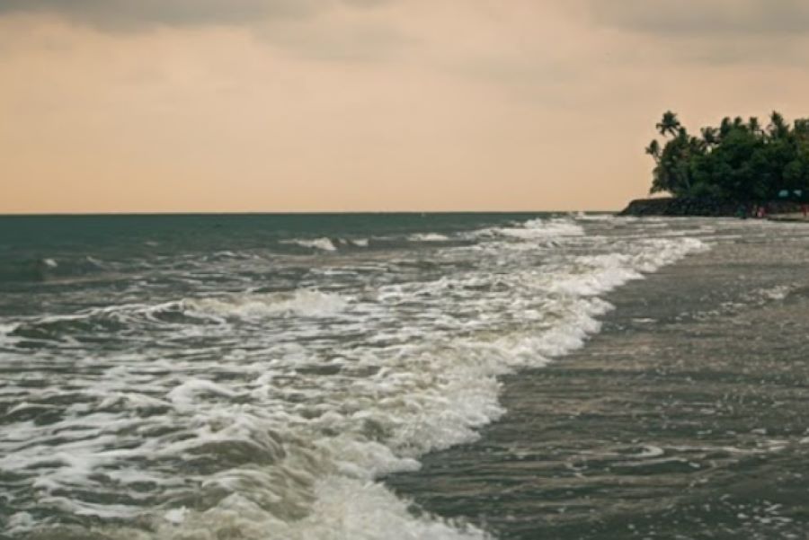 kadappuram beach in ernakulam