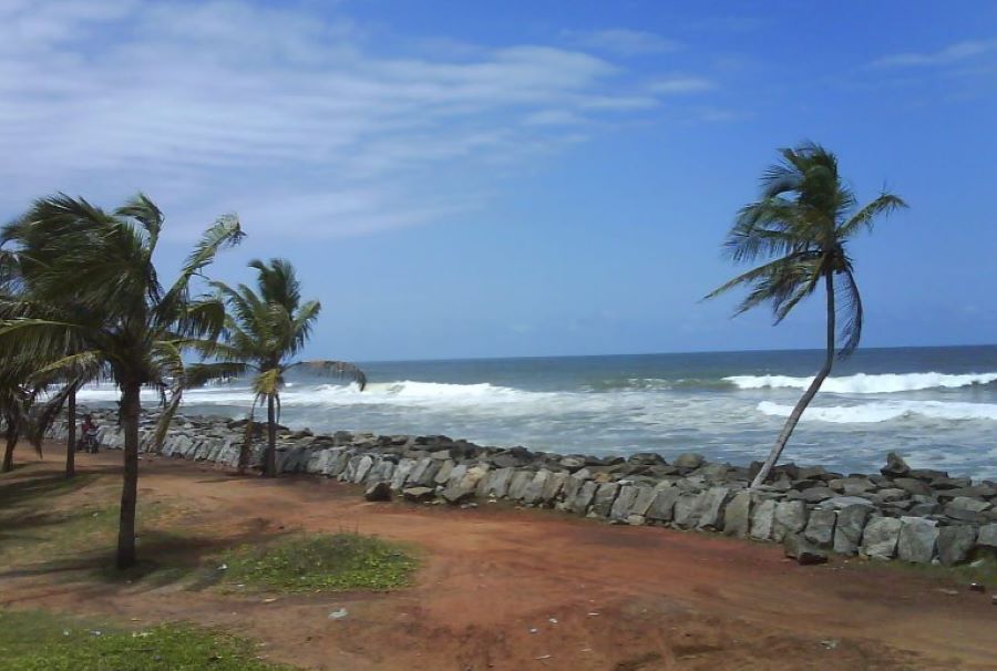 kappil beach in thiruvananthapuram