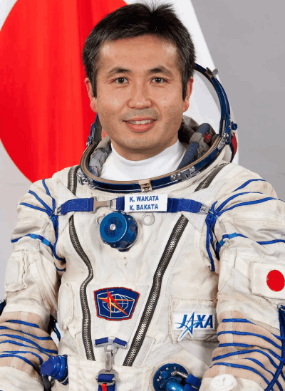 koichi wakata posing for the camera