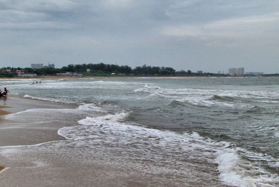 kovalam beach in thiruvananthapuram