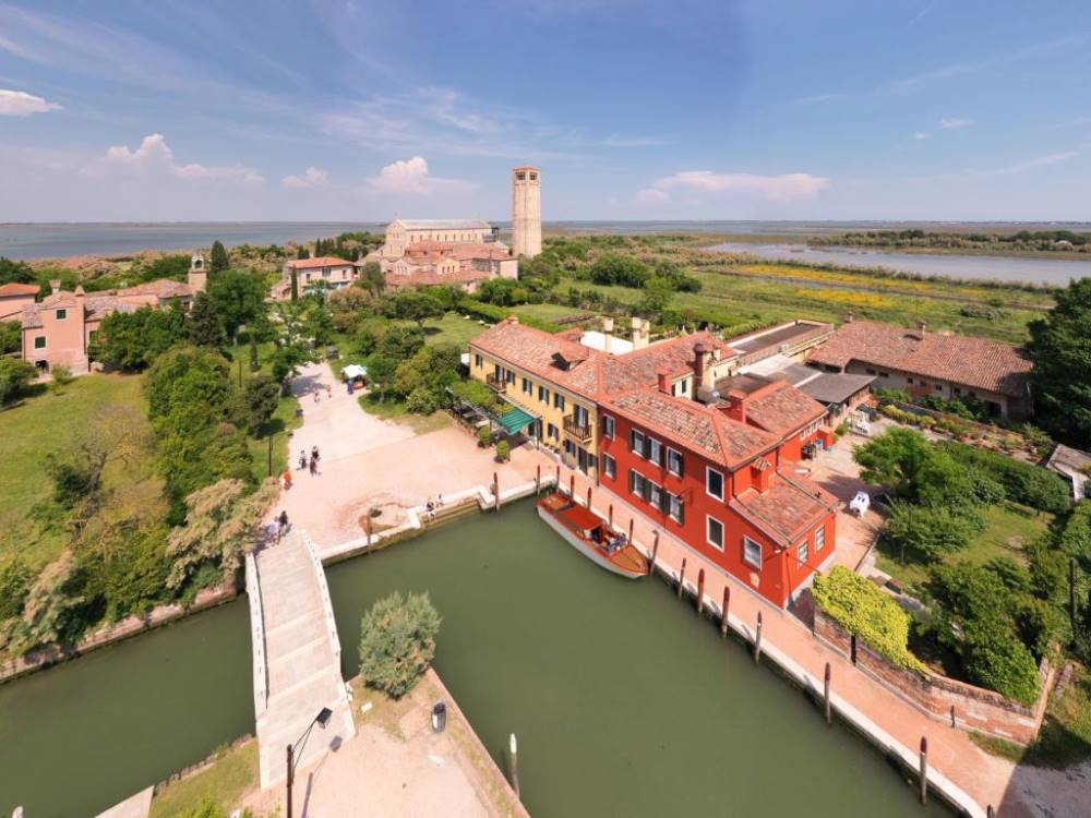  romantic lunch on the torcello