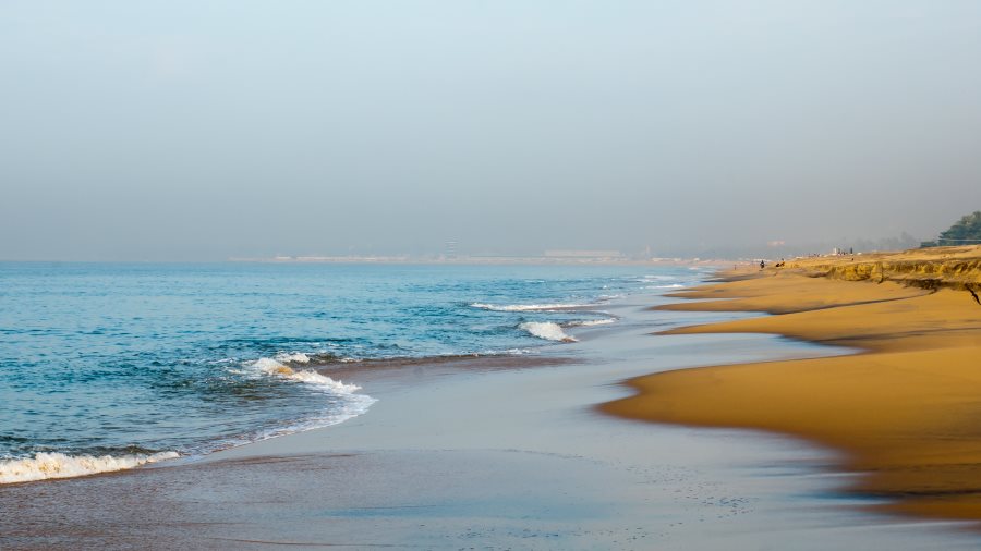 mahatma gandhi beach in ernakulam