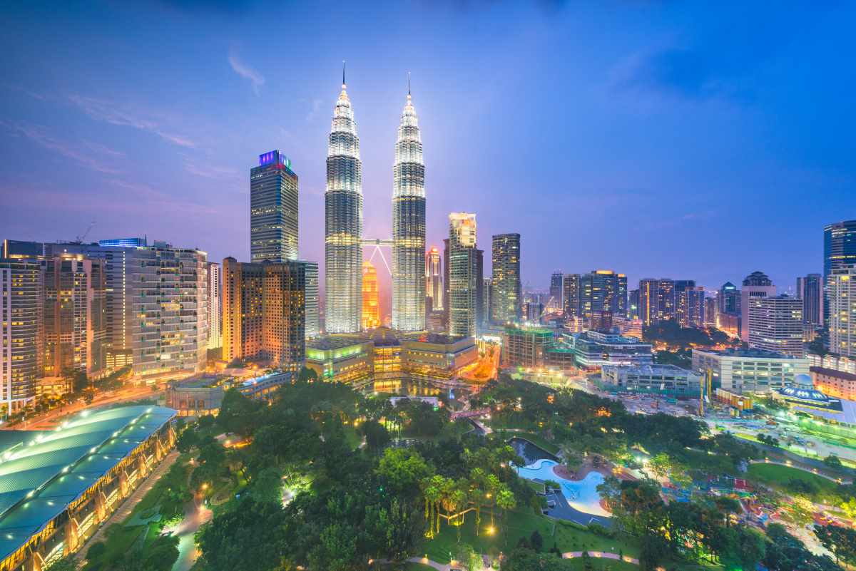 petronas tower night view