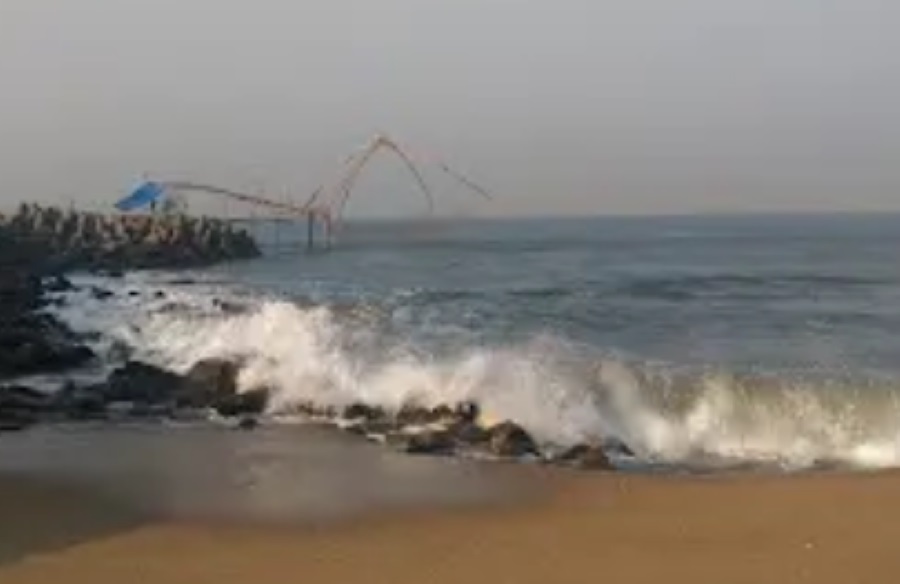 munakkal beach in ernakulam
