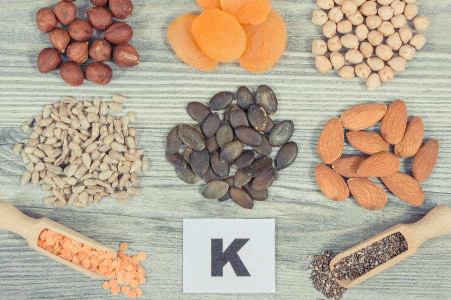 nuts that contains high vitamin k