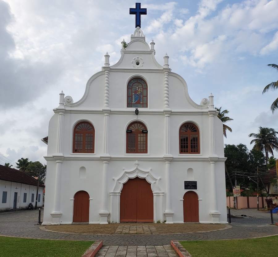 our lady of hope church in kochi