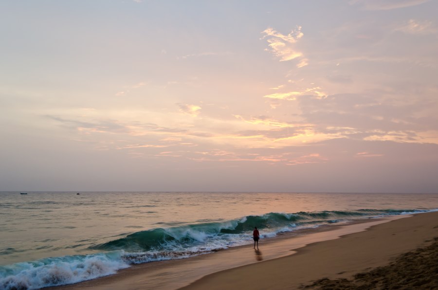 poovar beach in thiruvananthapuram