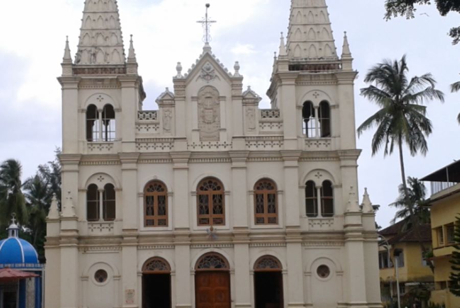 santa cruz basilica in kochi