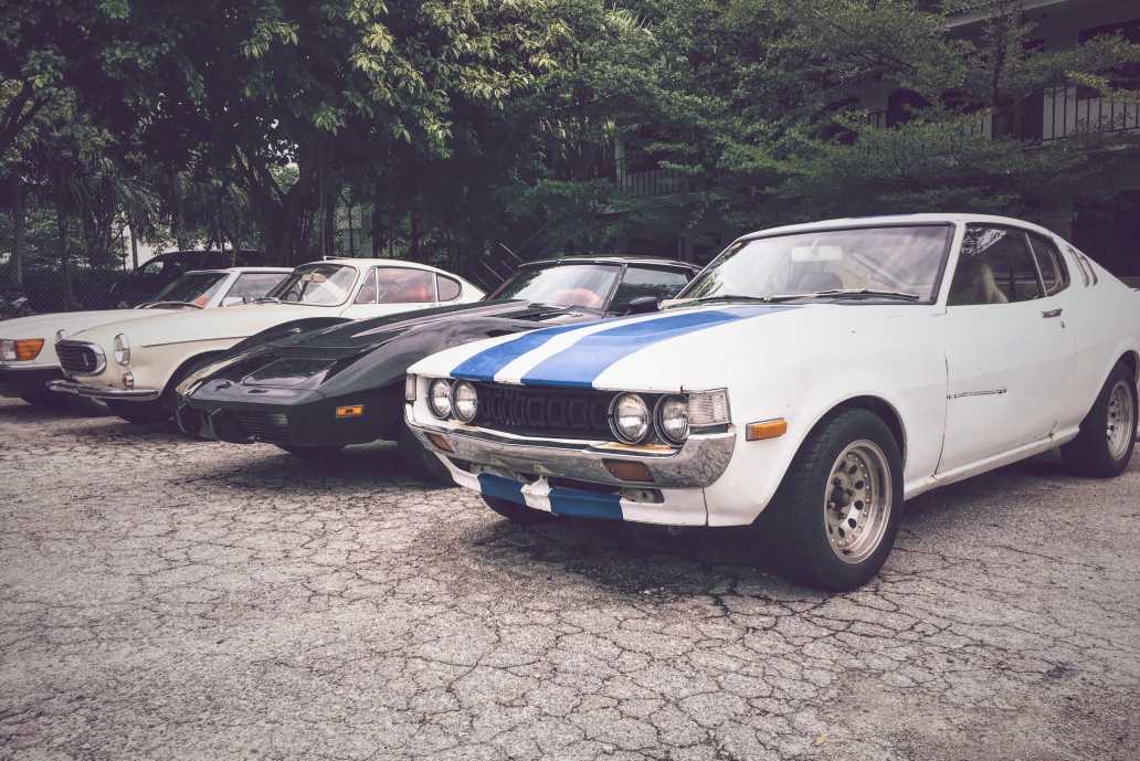 Sports vs Muscle Cars