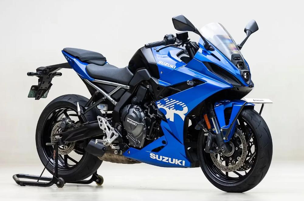 Suzuki GSX-8R