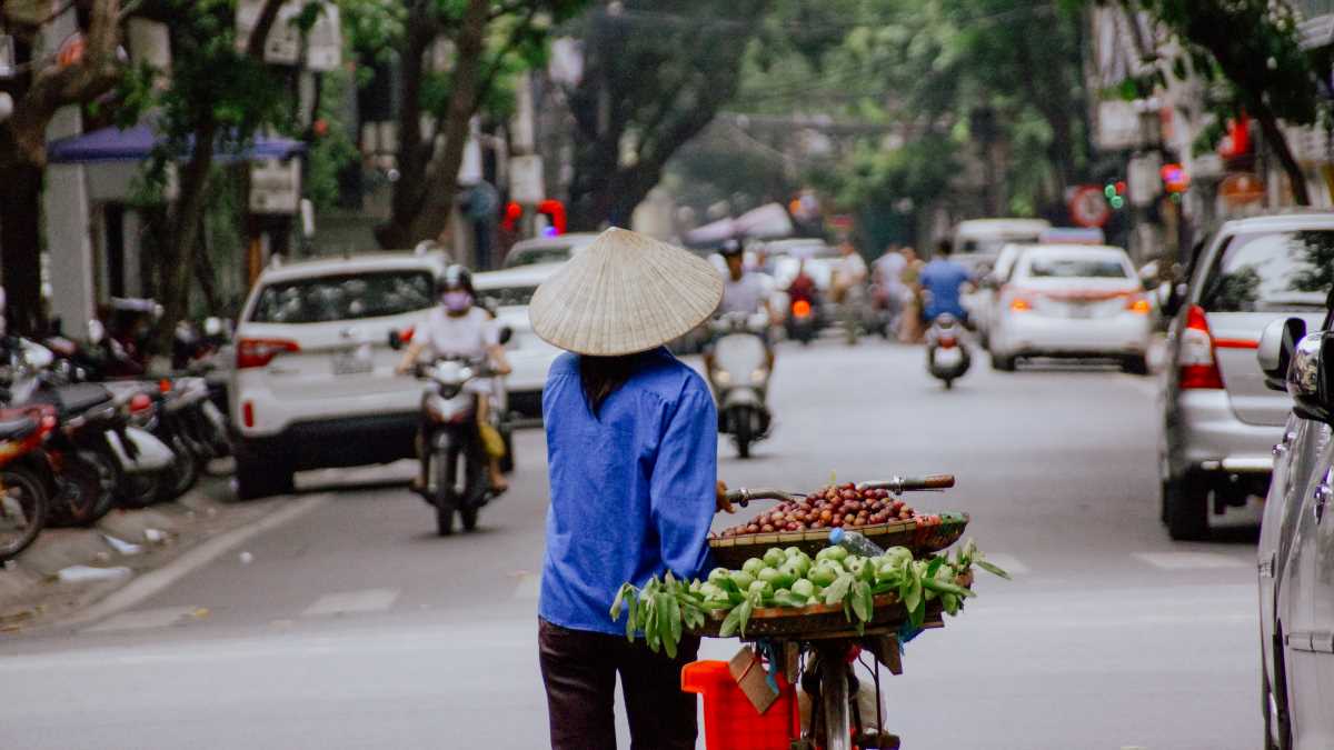 woman selling fruit
