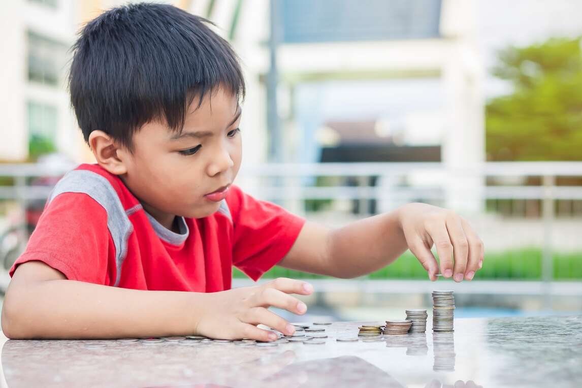 benefits of saving money for students
