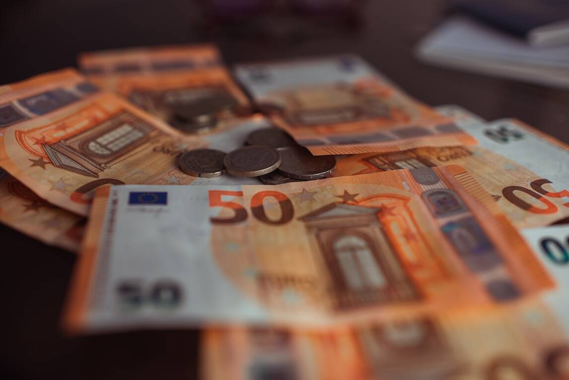 what do you mean by finance