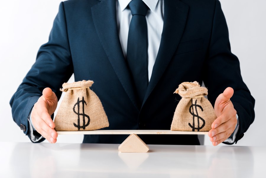 difference between liquid funds and debt funds