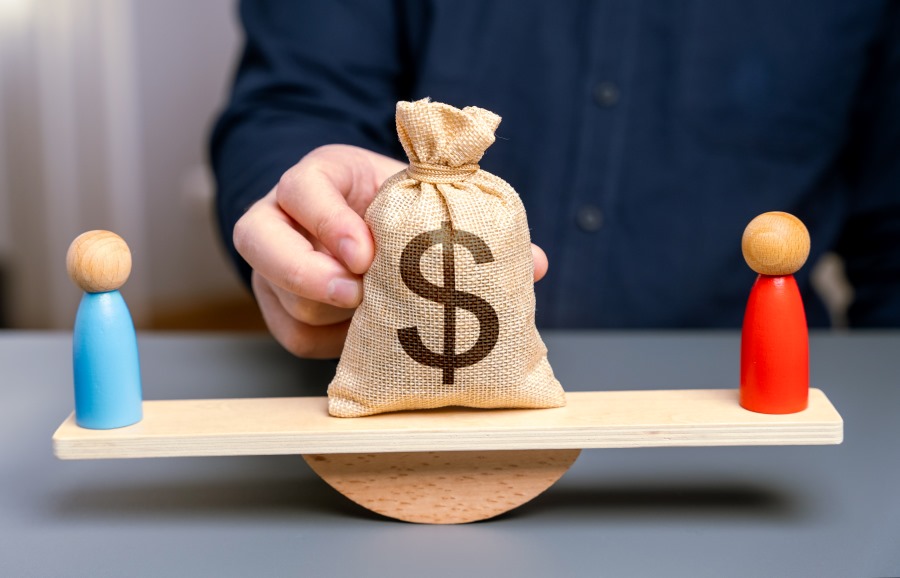 difference between smallcase and mutual funds