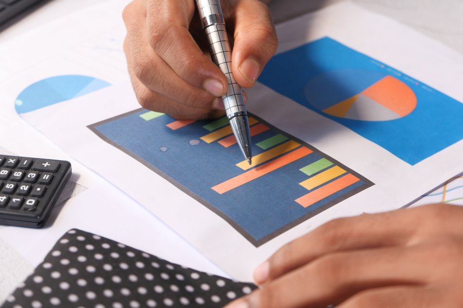 difference between sharpe ratio and sortino ratio