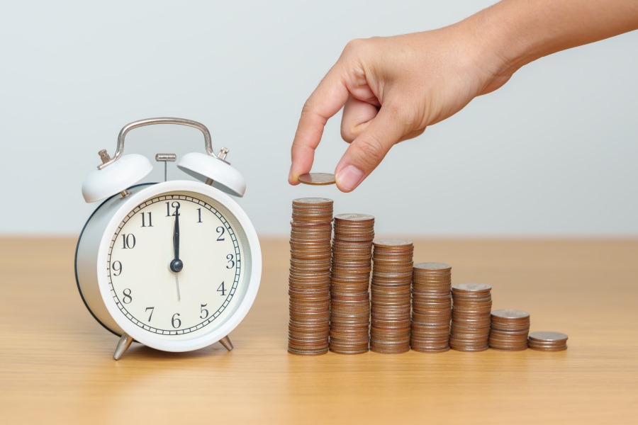 what is Interval Funds and how does it work